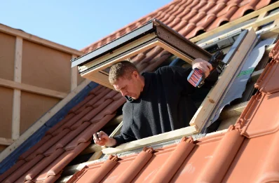 Pose de fenêtres de toit Velux à Linars